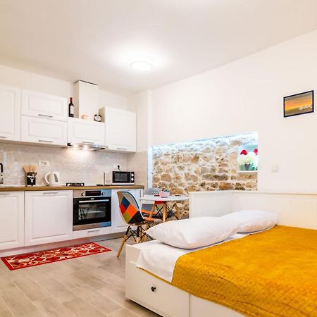 Studio Apartman Mirela Kastel Stafilic Kaštela 外观 照片